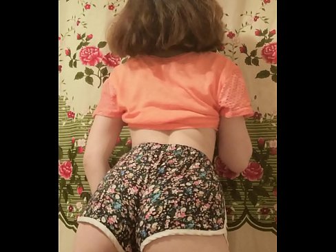 ❤️ सेक्सी तरुण बेब कॅमेऱ्यात तिची चड्डी काढत आहे लिंग  ❌❤